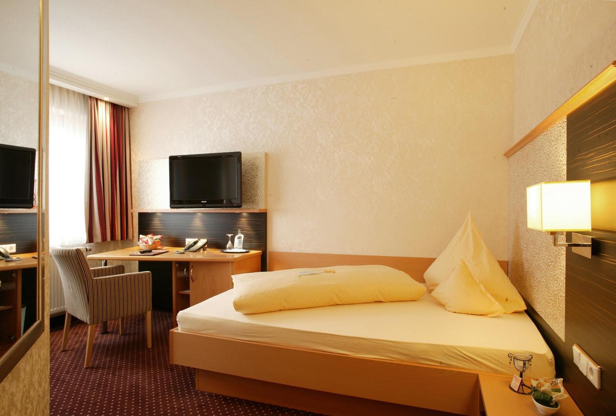 Forellenhof Roessle Hotel & Restaurant Lichtenstein  Dış mekan fotoğraf