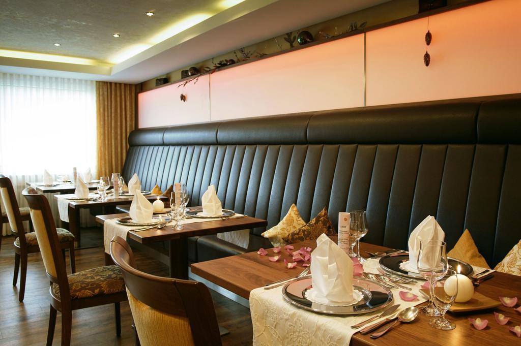 Forellenhof Roessle Hotel & Restaurant Lichtenstein  Dış mekan fotoğraf